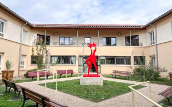 MBV bellagardel cour interieure maison de retraite toulouse